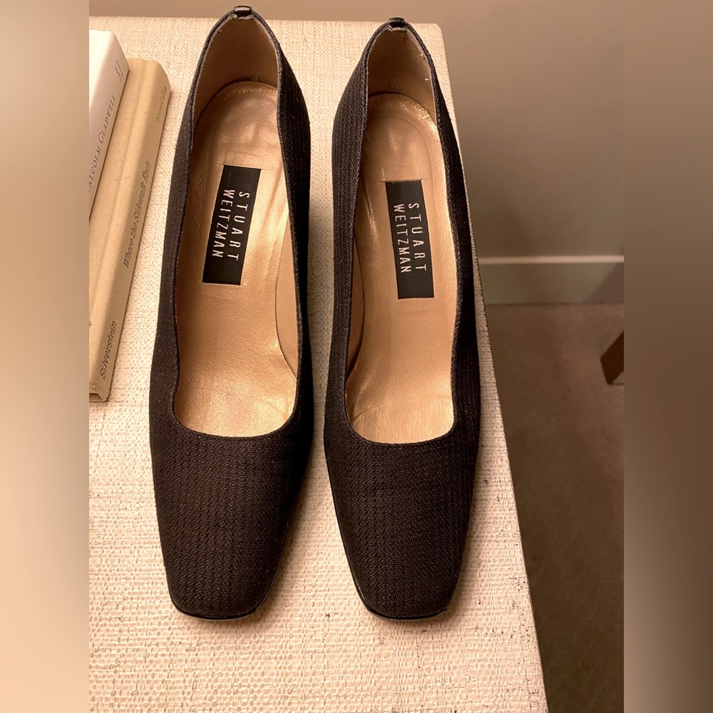 Vintage Stuart Weitzman Black Heels - Size 7.5